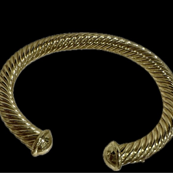 Jewelry - Twisted Gold Cable bracelet.  Adjustable. 18k gold filled. New.
